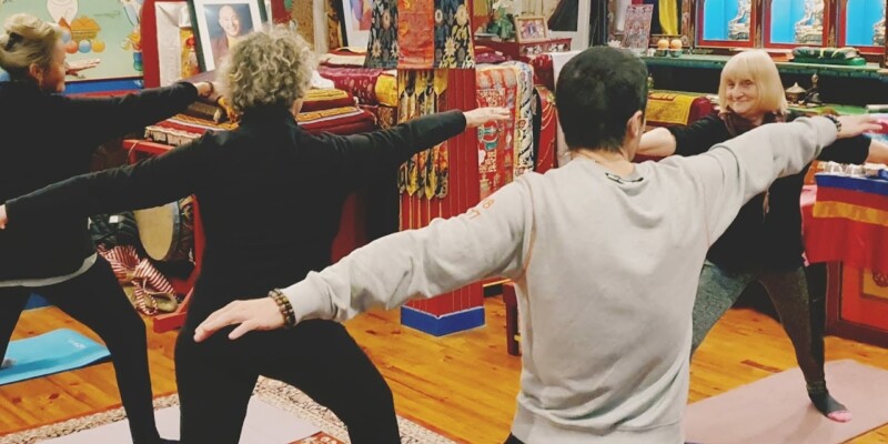 Yoga dans le temple