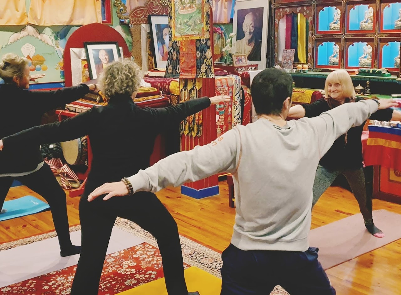 Yoga dans le temple
